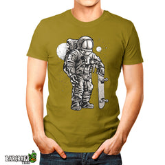 Astronaut skater